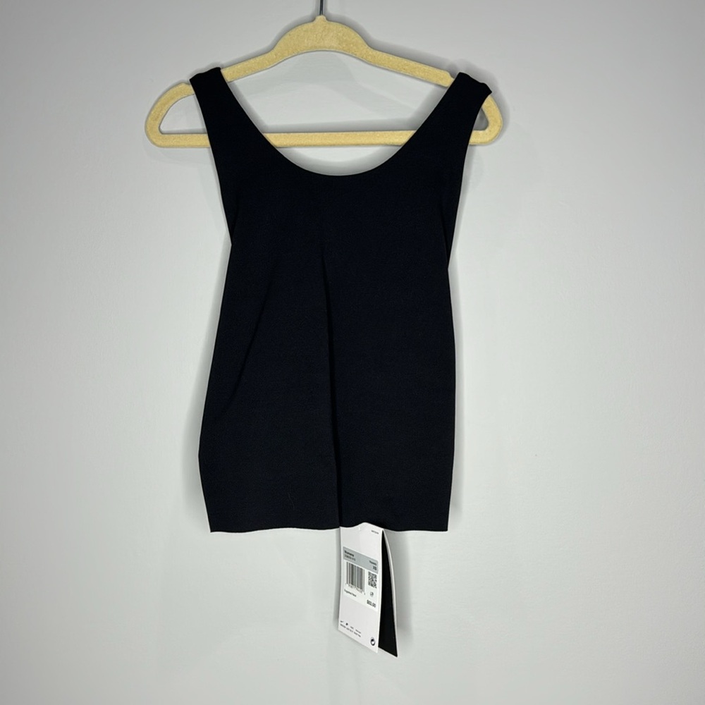 Yoga Dri-FIT Luxe Women's Shelf-Bra Cropped Tank Black